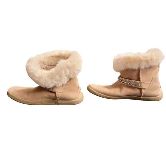 Canyon River Blues Neutral Tan Seude Rhinestone Studs Soft Comfy Winter Booties - Picture 8 of 15